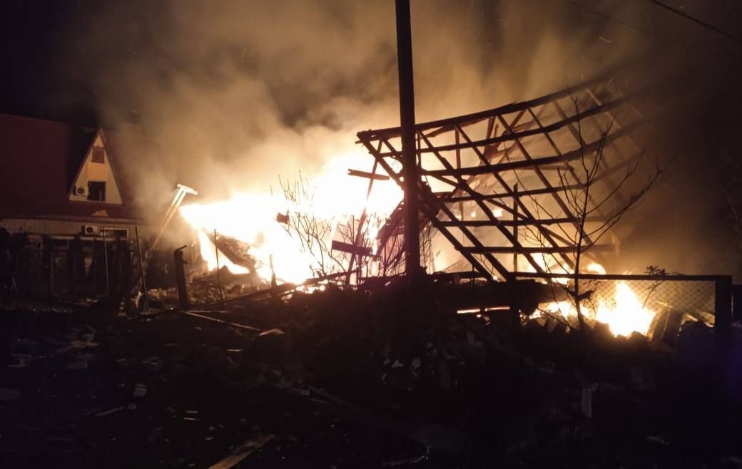 Росія вдарила по Дніпропетровщині: пошкоджене житло та інфраструктура, є поранені 1