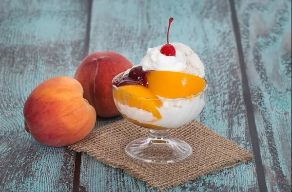 Десерт виходить по-жіночому ніжним Кім Бейсінгер 1