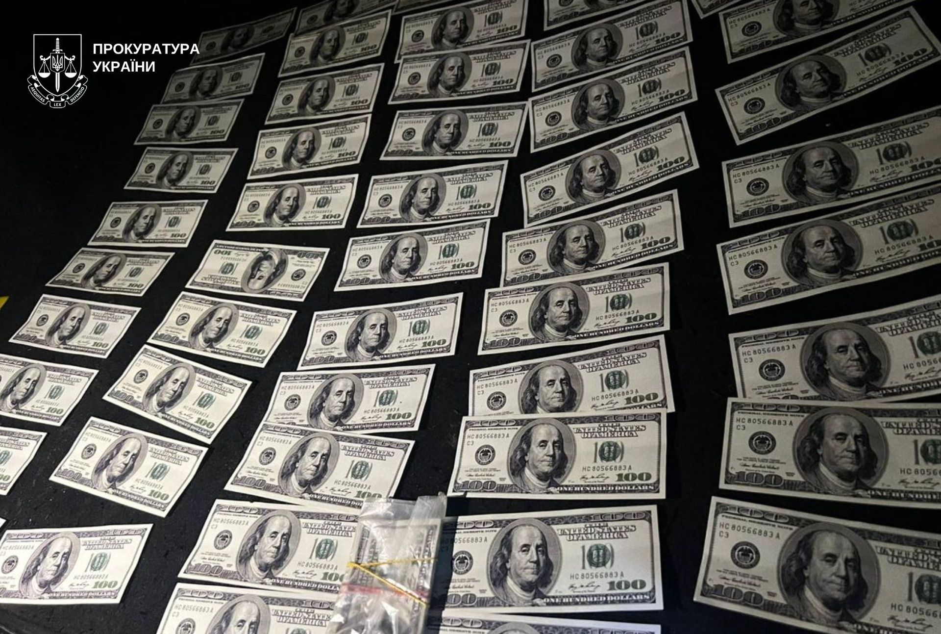 На Львівщині викрили схему продажу авто, завезених як гуманітарка для ЗСУ 1