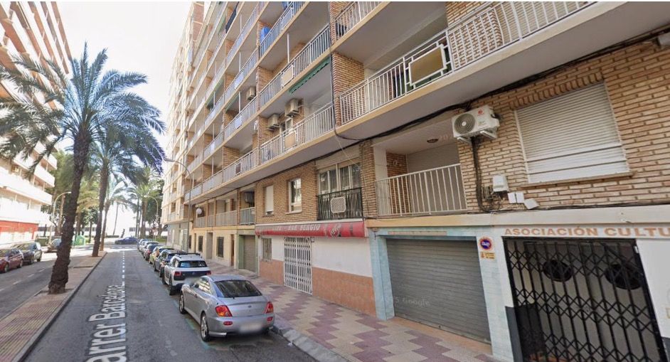 Будинок у Валенсії, де Ю.Рибачук придбав 2,5 квартири