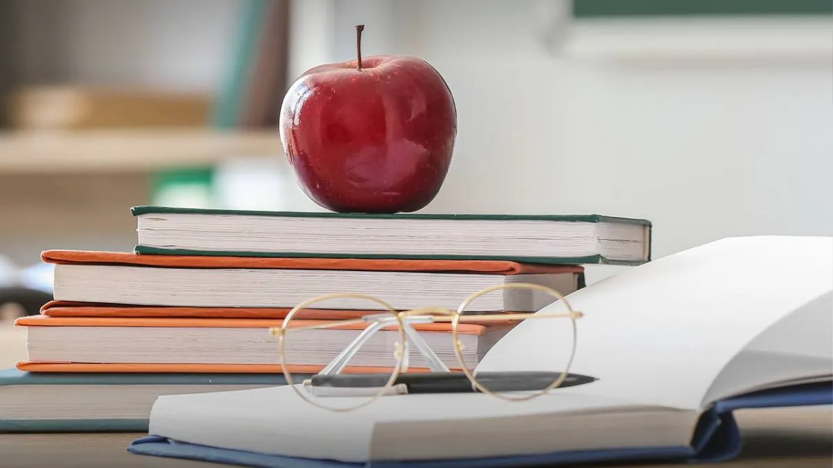 У 2026 році вчителям підвищать зарплати: подробиці від МОН