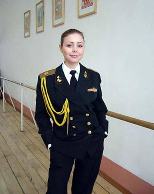 Тіна Кароль вдягнула форму набагато раніше інших виконавців