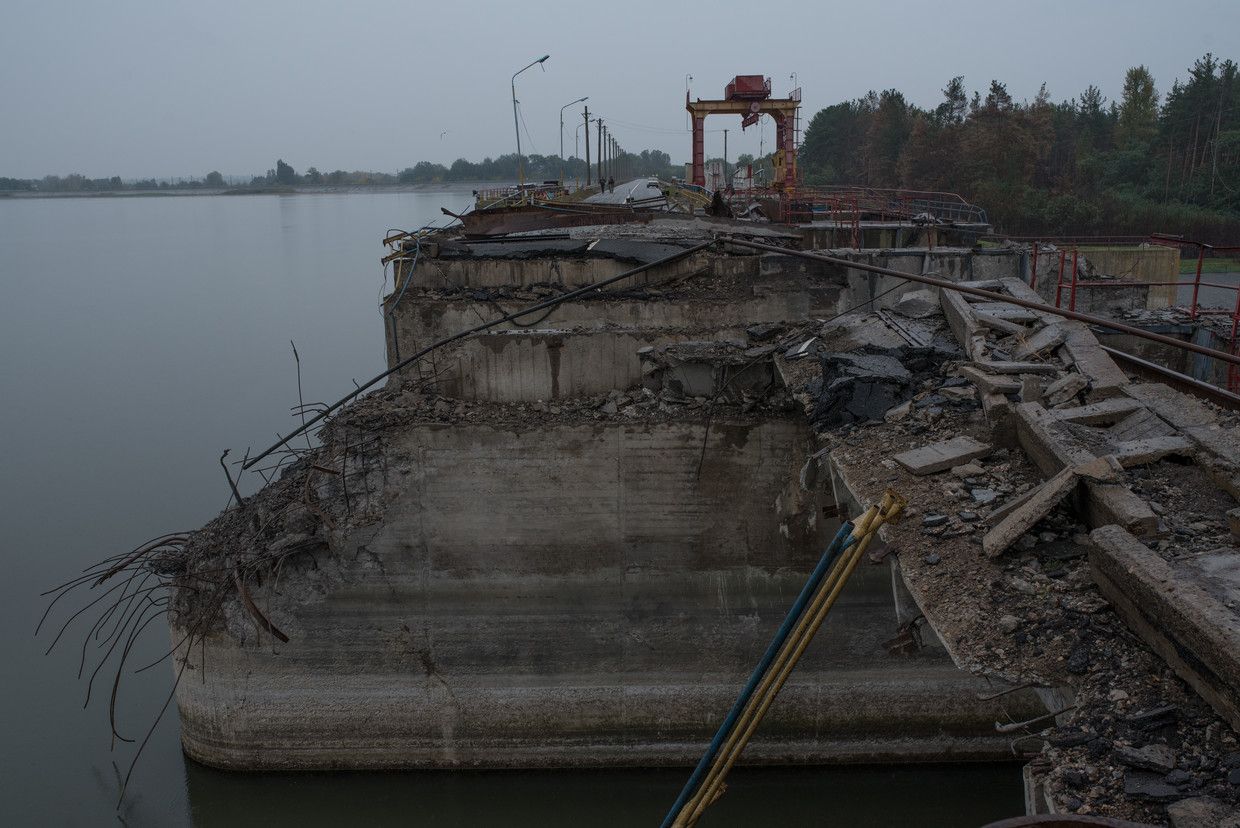 Печенежскую дамбу россияне атакуют не в первый раз. Фото/Винсент Хайгес
