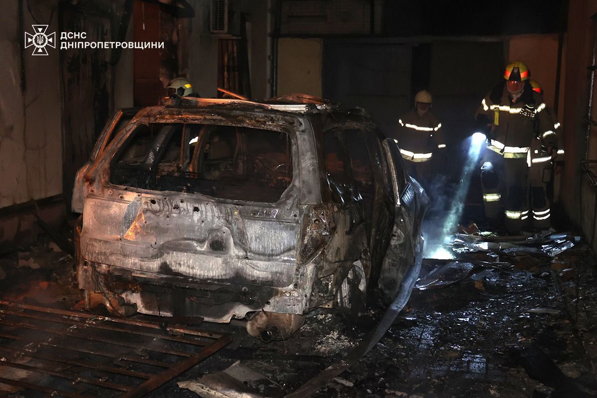 Обстрелы Днепропетровщины: из-за российских ударов ранены, вспыхнули пожары 1