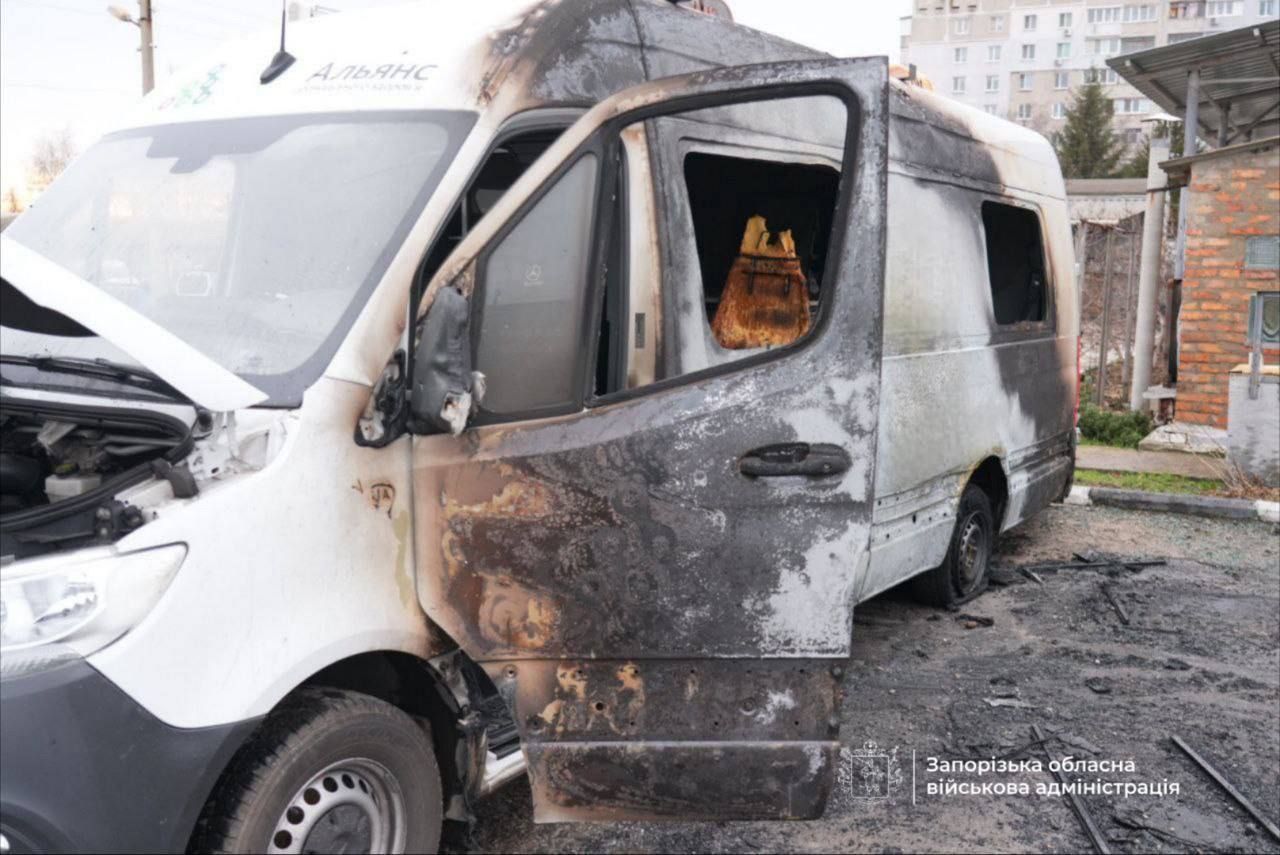 РФ среди дня ударило по Запорожью: уничтожен крупный супермаркет 4