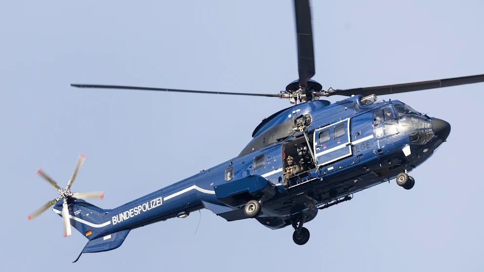 Зеленский в Берлине: немецкие силовики приняли беспрецедентные меры безопасности, центр города перекрыт, всюду снайперы 3