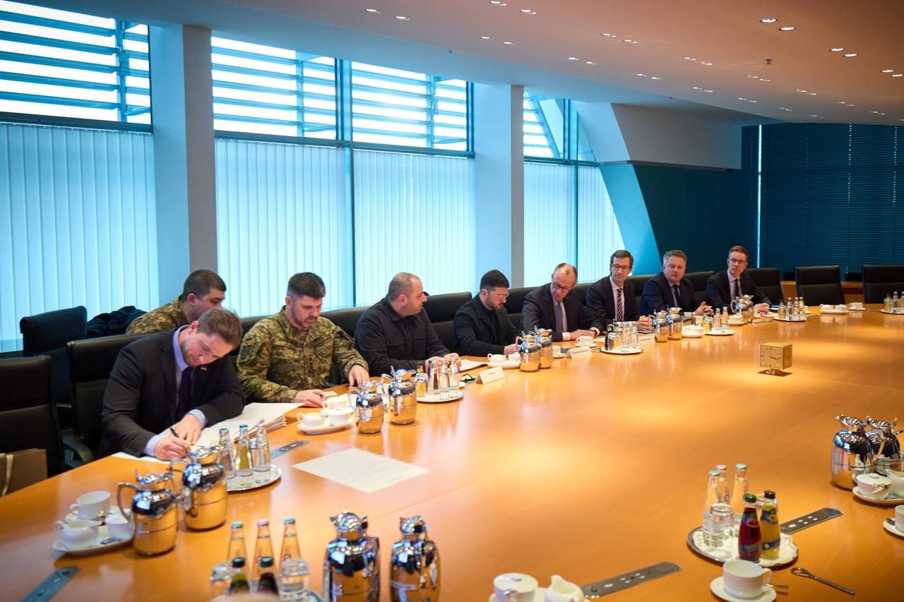 Переговори Зеленського з американцями у Берліні тривали більше пʼяти годин: у понеділок - наступний раунд 1