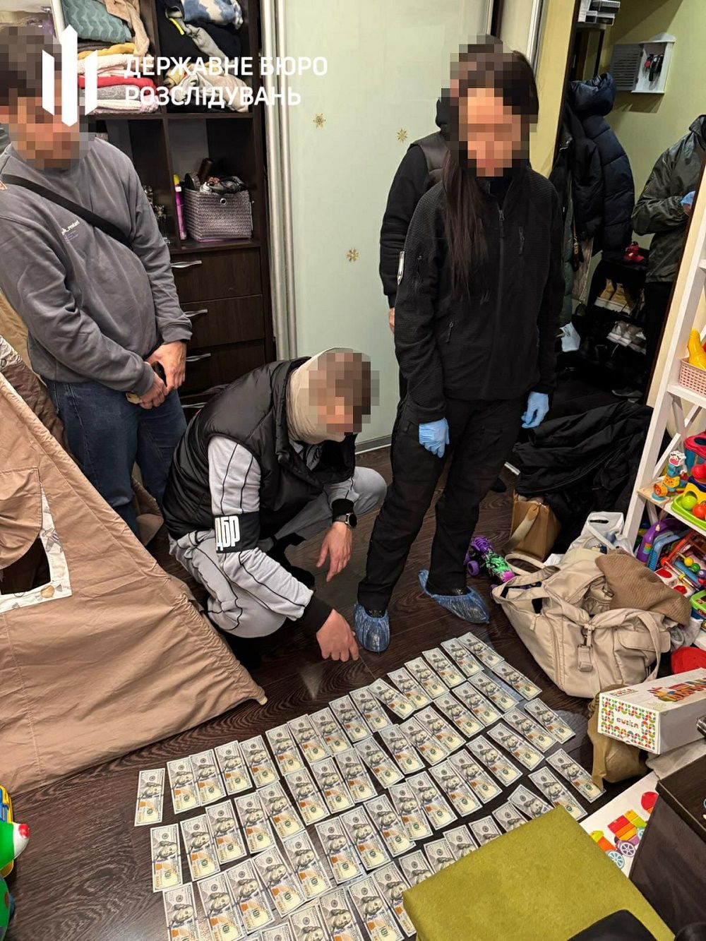 Дома у задержанного обнаружили немалый схрон с деньгами