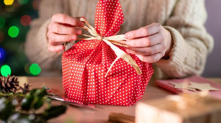 Всі кінці паперу зводяться в одну точку