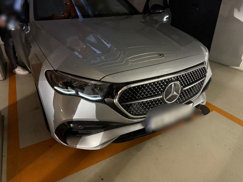 Поліція у Варшаві затримала українця з рекордним вантажем наркотиків - він ще викрадав елітні автівки 4