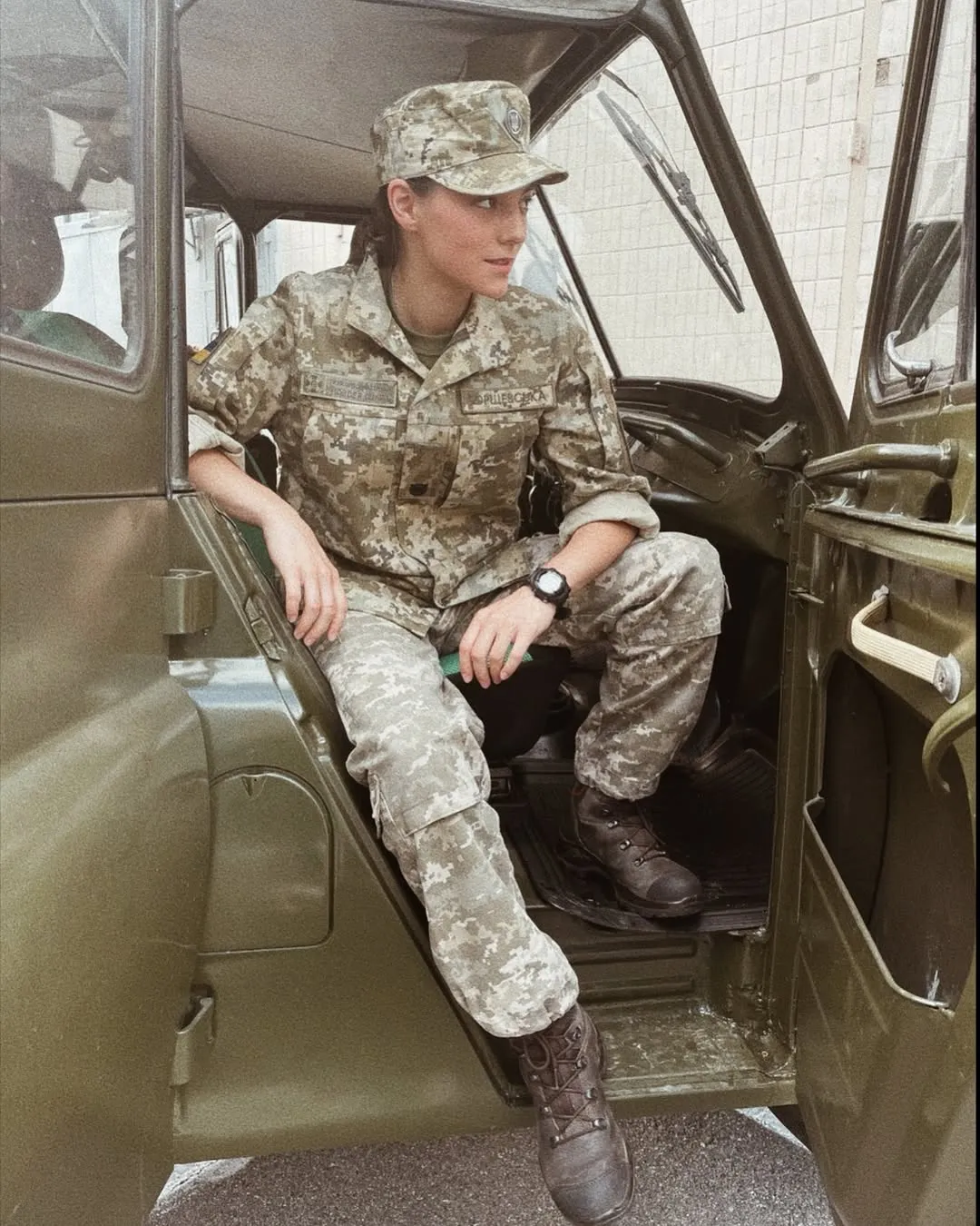 Зараз Анастасія Нестеренко згадує епізод, коли їй в обличчя прилетіла граната з посмішкою.