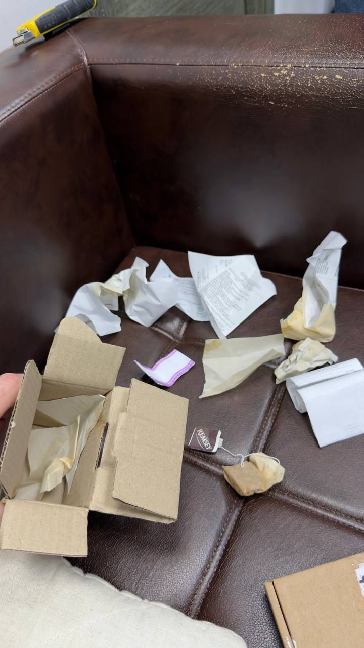 Різдвяна казка від Укрпошти:  Інформатор придбав скирду гною за 15 тисяч гривень на аукціоні незатребуваних посилок 8