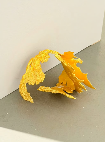 Корона получила серьезные повреждения