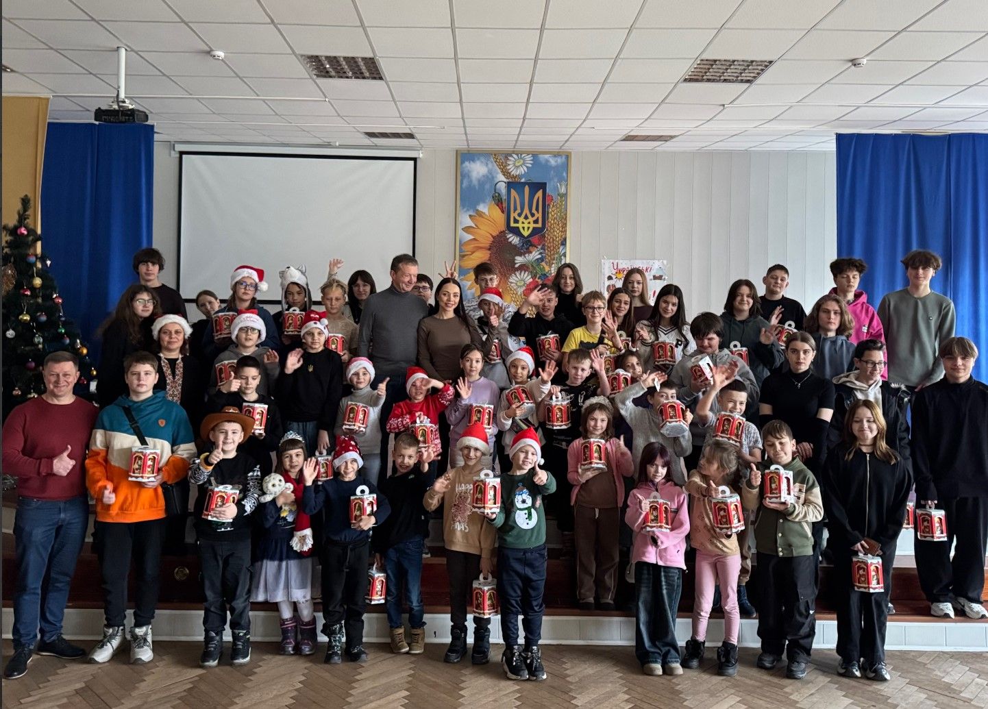 Новорічна ініціатива Соціального Центру «Перспектива-Оболонь» для юних оболонців 3