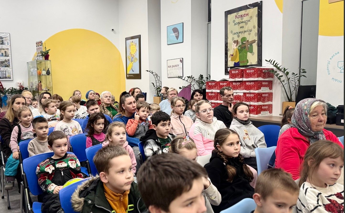 Новорічна ініціатива Соціального Центру «Перспектива-Оболонь» для юних оболонців 4