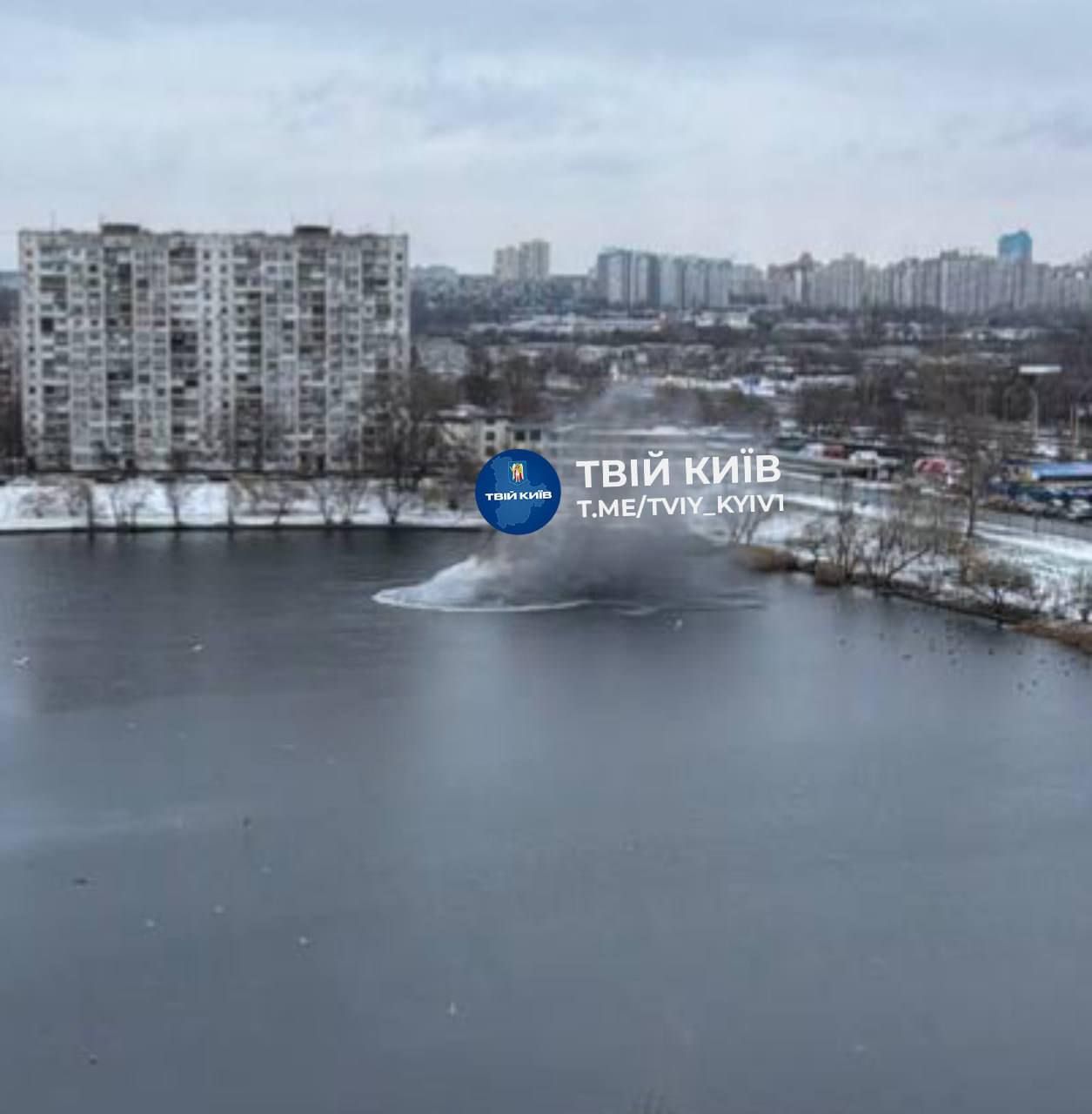 Наслідки ударів по Києву: у столиці палають багатоповерхівки, є поранені, дрон влучив у гуртожиток НАУ 4