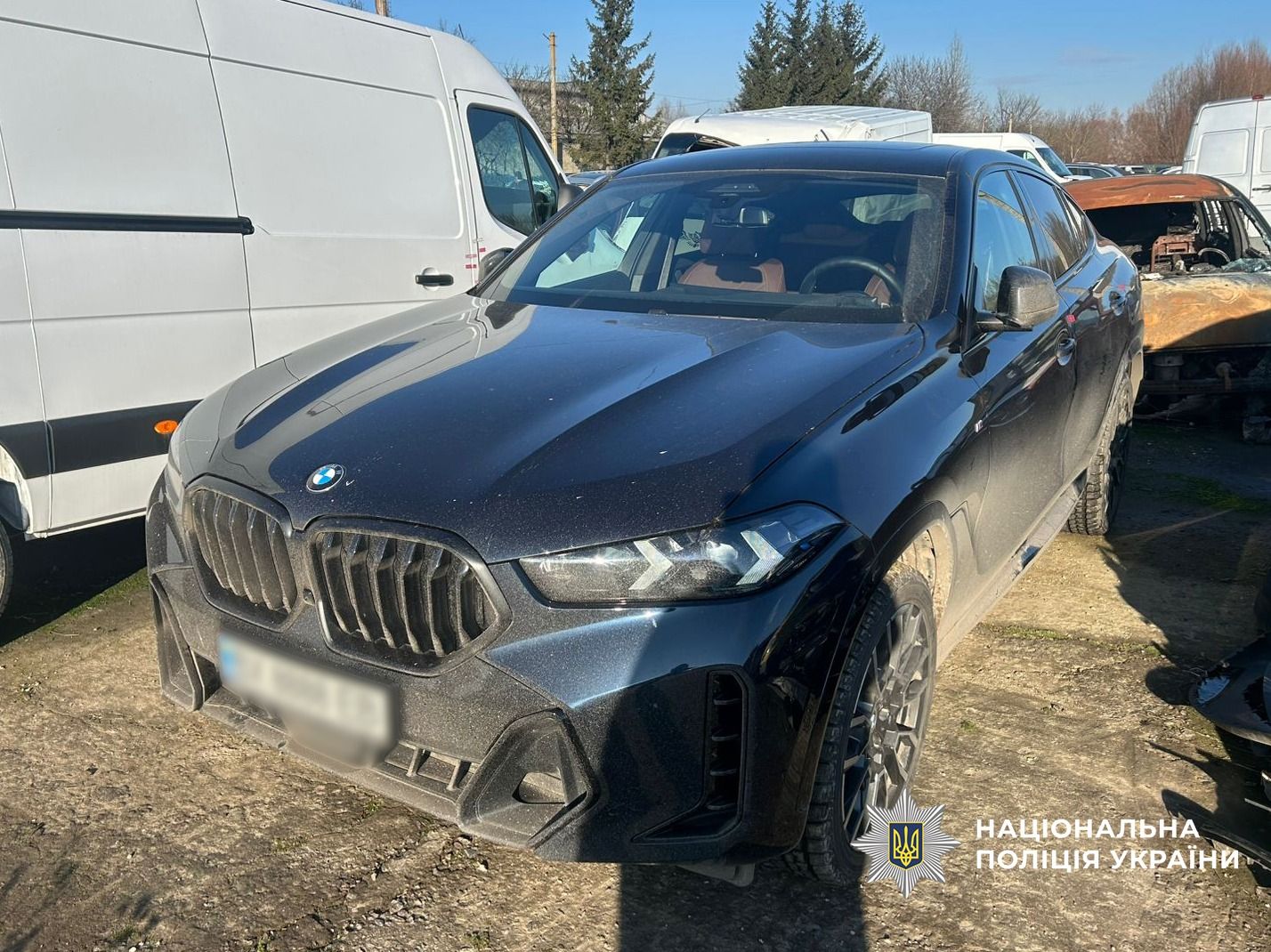 На Хмельниччині - обшуки та арешти в чорних фармацевтів: кіберполіція вийшла на великий канал контрабанди ліків 1