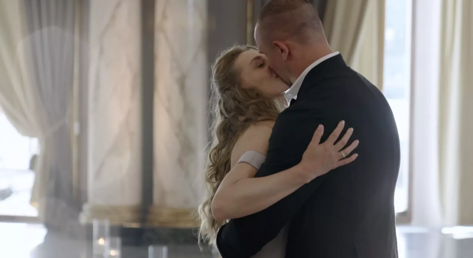 Цымбалюк качественно сыграл интерес к Надину и восхищение ее