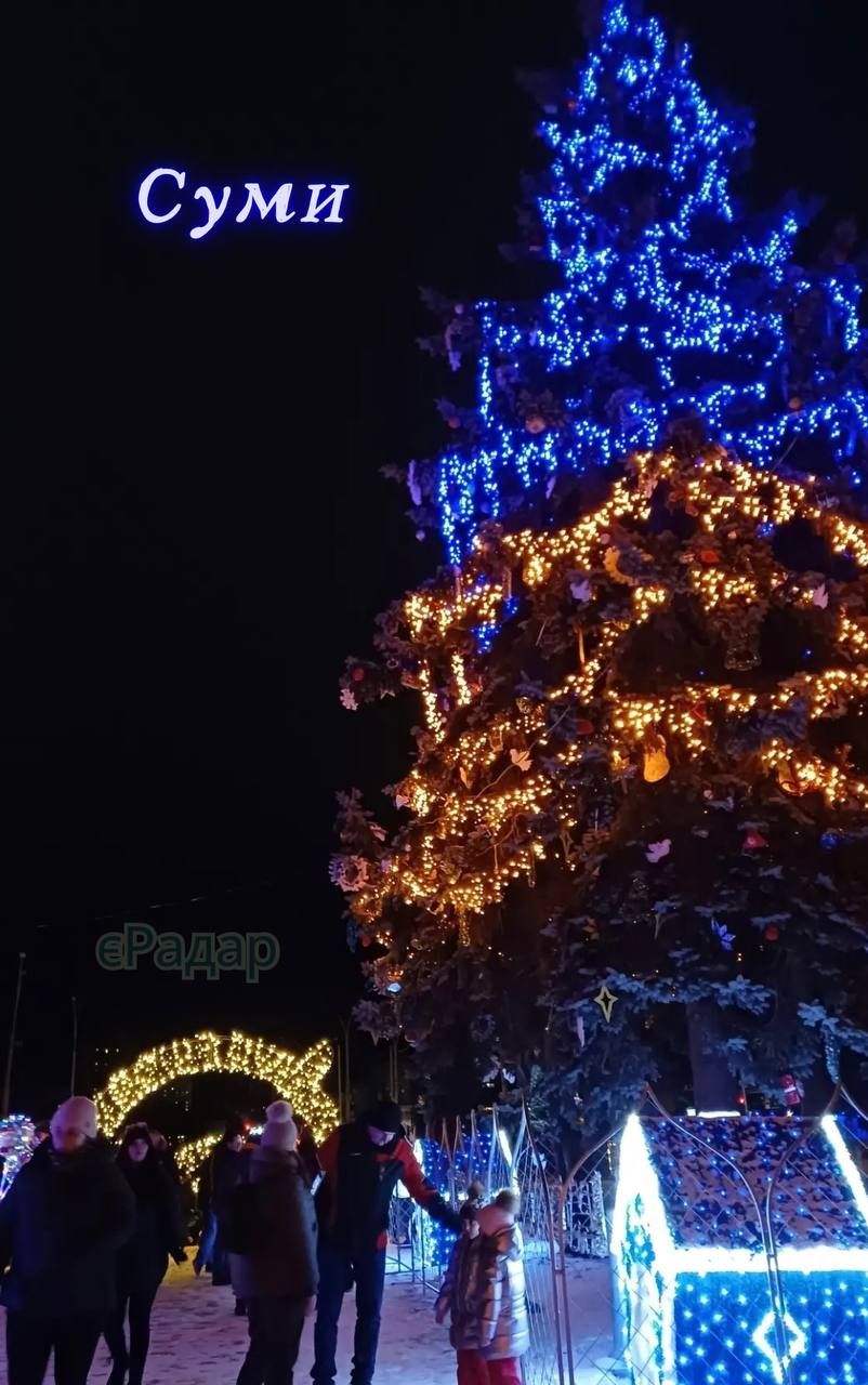 Від ялинки в Краматорську - сльози на очах, а найпафосніша - в Кривому Розі: новорічний рейтинг 6