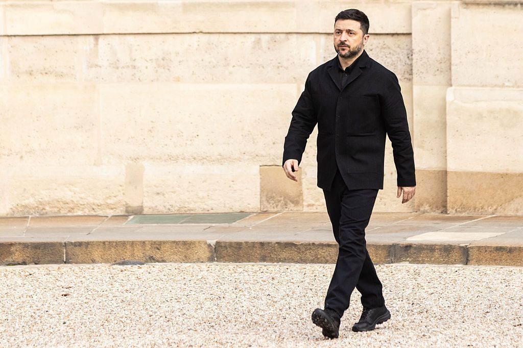 Зеленський вже в Парижі: став відомий план його візиту