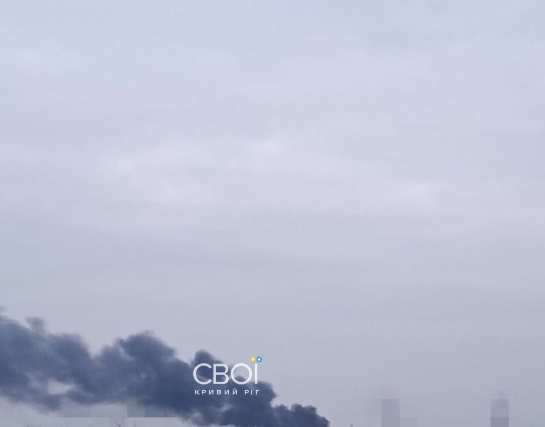 Небо в одному з районів. Загроза не минула! 