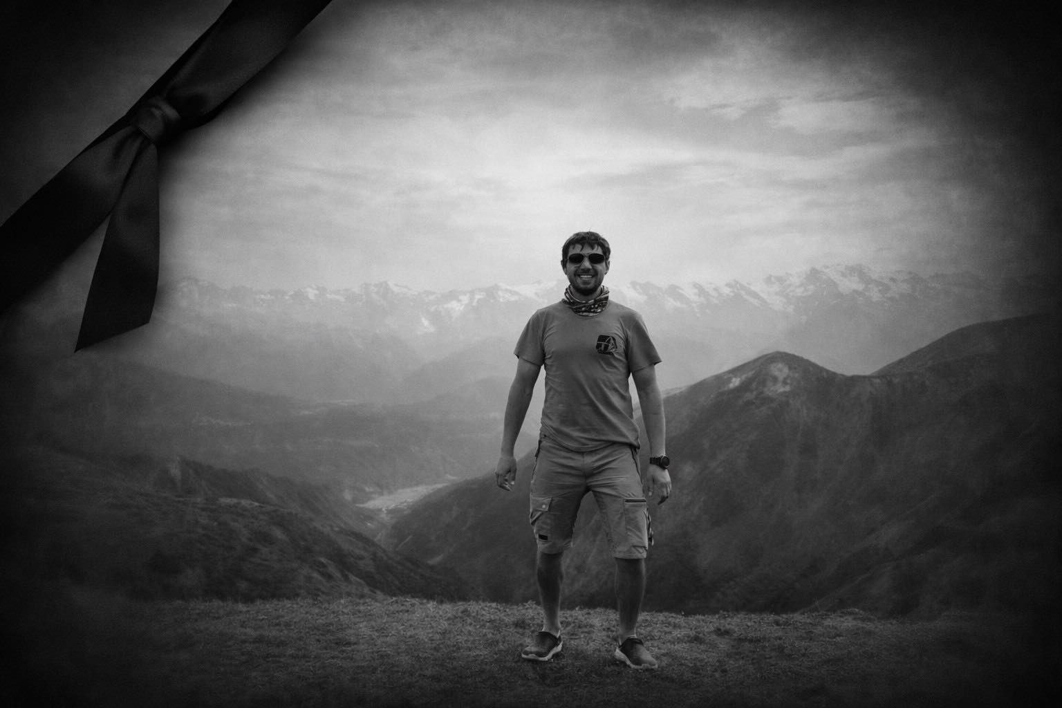 Место скорби и боли: в Харькове завершили спасательно-поисковые работы после удара РФ по дому, последствия - ужасные 3