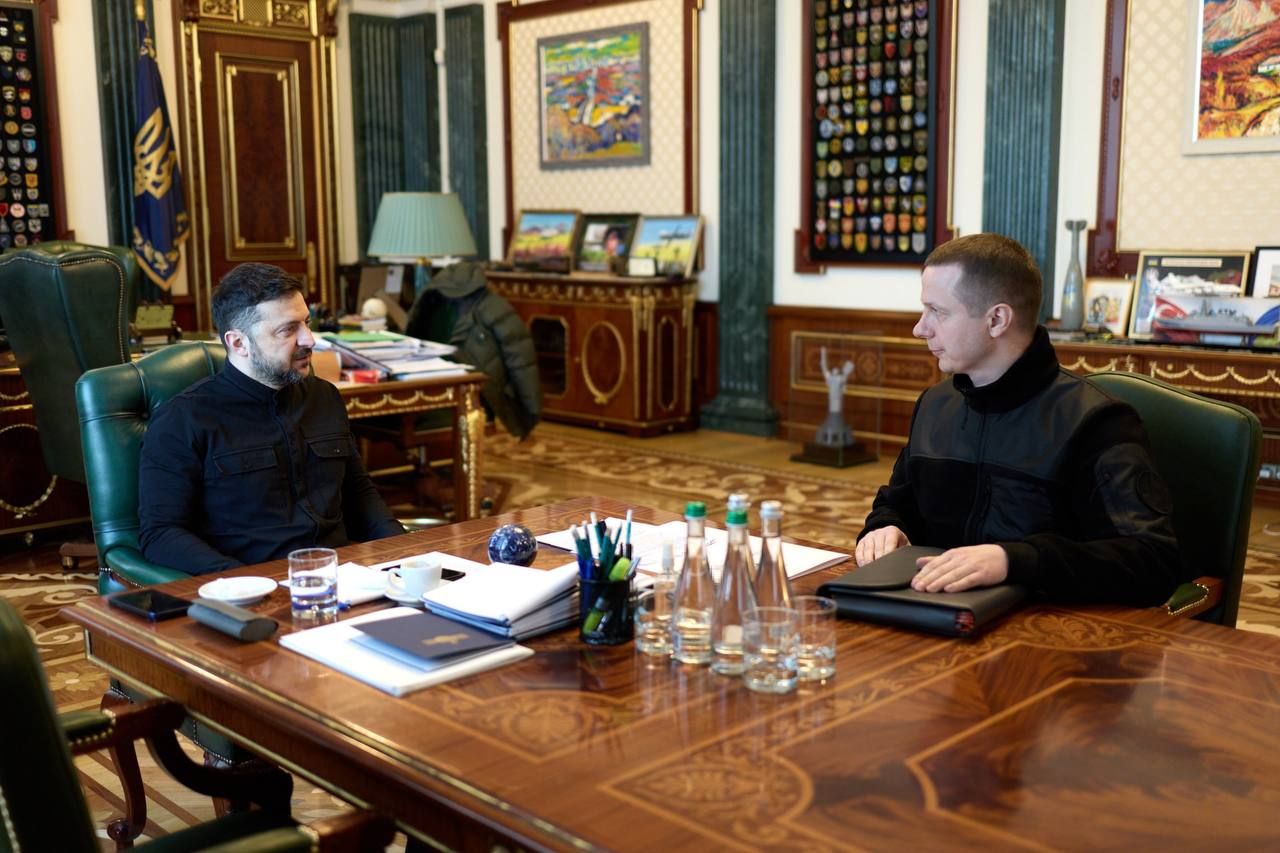 Зеленський зустрівся з Луговським