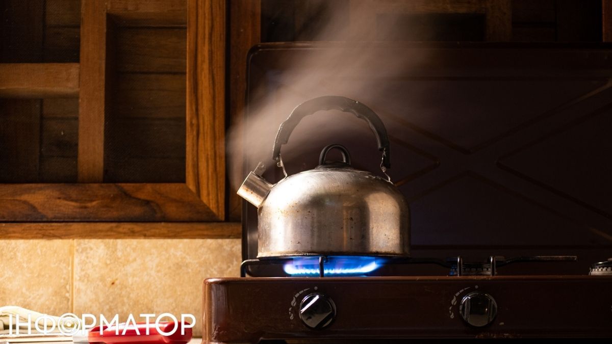 Без опалення і електрики: правила безпеки для тих, хто гріється біля газової плити