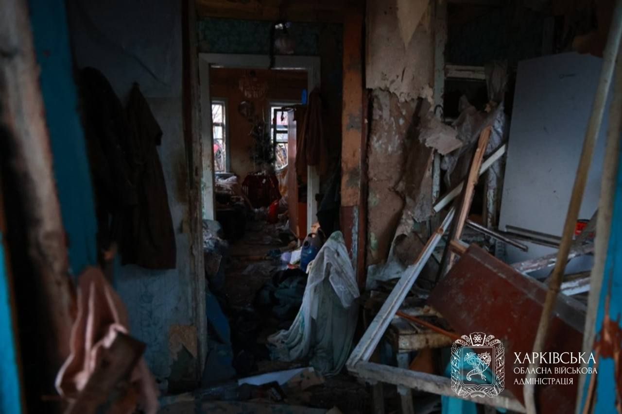 Всередині все понівечено