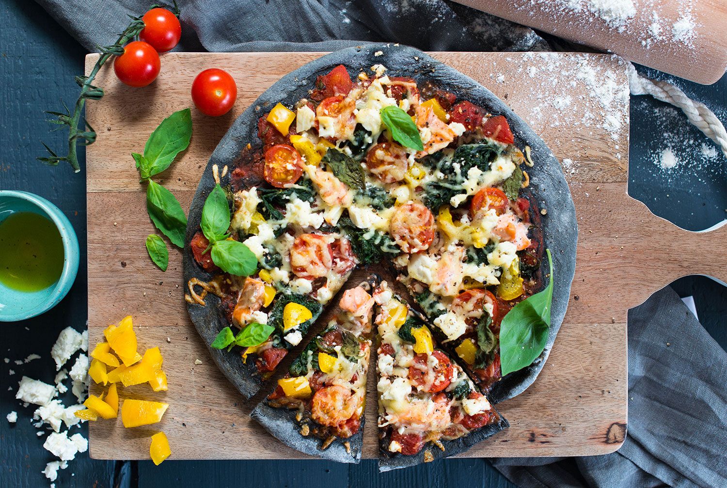 Така піца виглядає розкішко та манливо Така піца виглядає розкішко та манливо