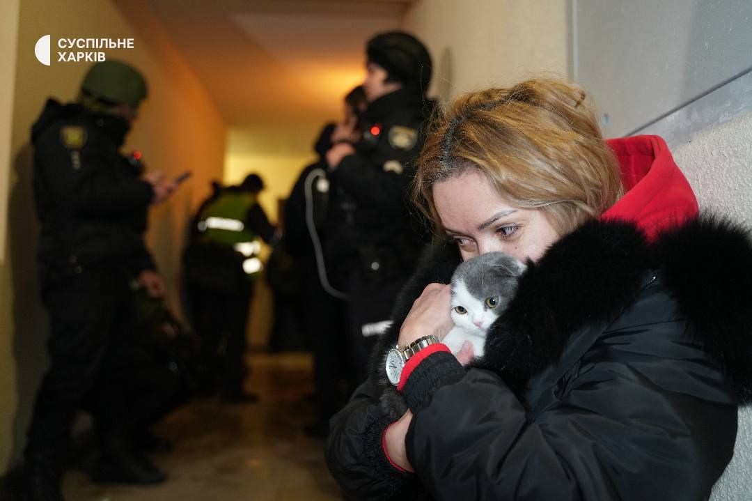 В Харькове враг бил по многоэтажкам, родильному, общежитию переселенцев: много пострадавших.