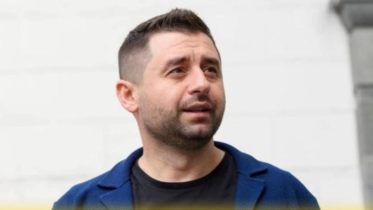 Больше всего бонусов от краха Ермака получил Арахамия: депутаты СН поделились инсайдами о его влиянии