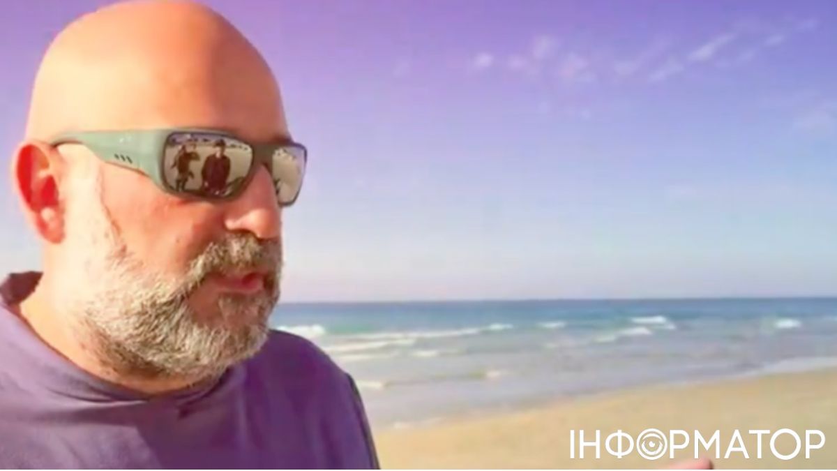 Міндіч на пляжі Ізраїля