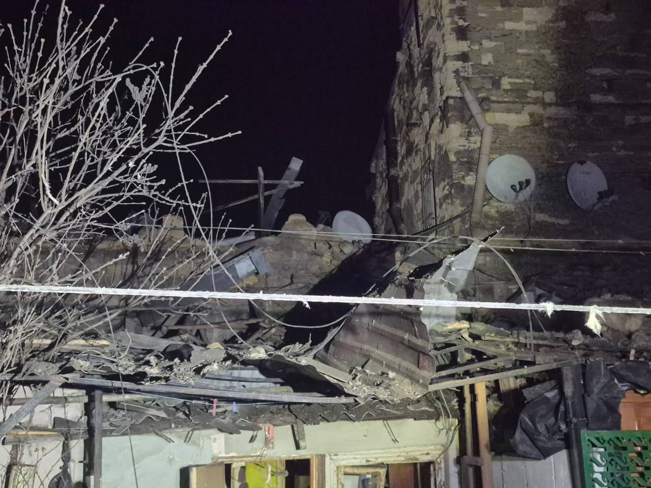 Ночная атака беспилотников в Одессу: повреждены дома и более 20 пострадавших 2