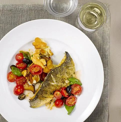 Окунь за цим рецептом виходить дуже ніжний Окунь за цим рецептом виходить дуже ніжний