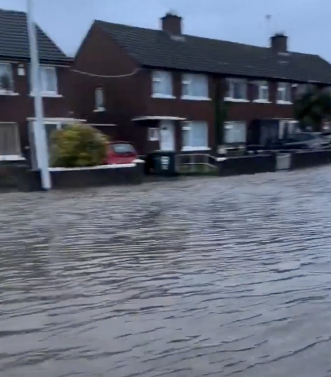 У Північній Ірландії критична ситуація. Скриншот - Top_Disaster