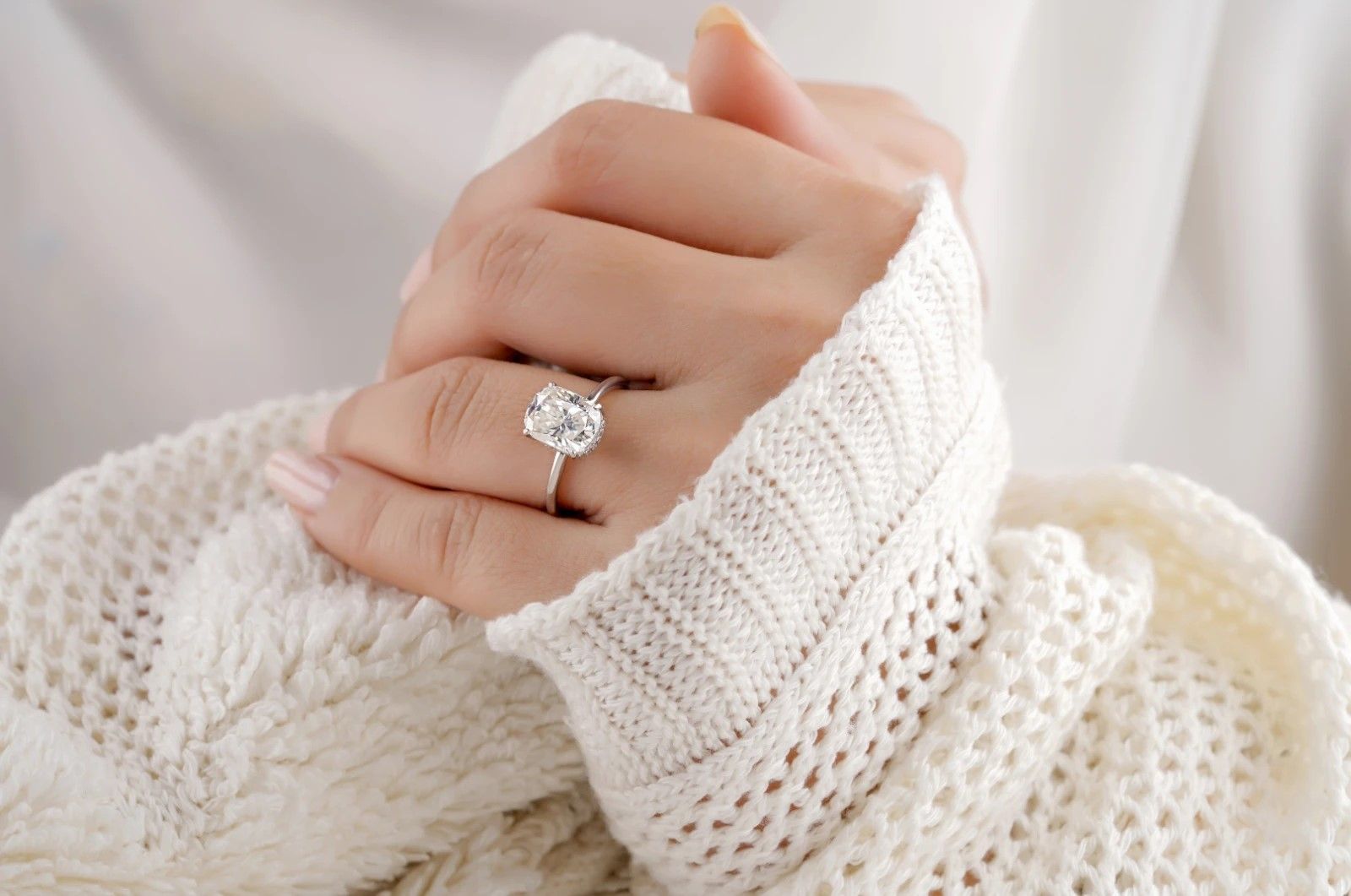 Ювелірний дрескод: підбираємо каблучку відповідно до форми рук та стилю життя 1