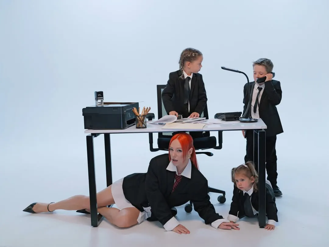 В 2018 году певица родила сына Ивана, в 2020 году - дочь Марию, в 2023 году - дочь Полину.