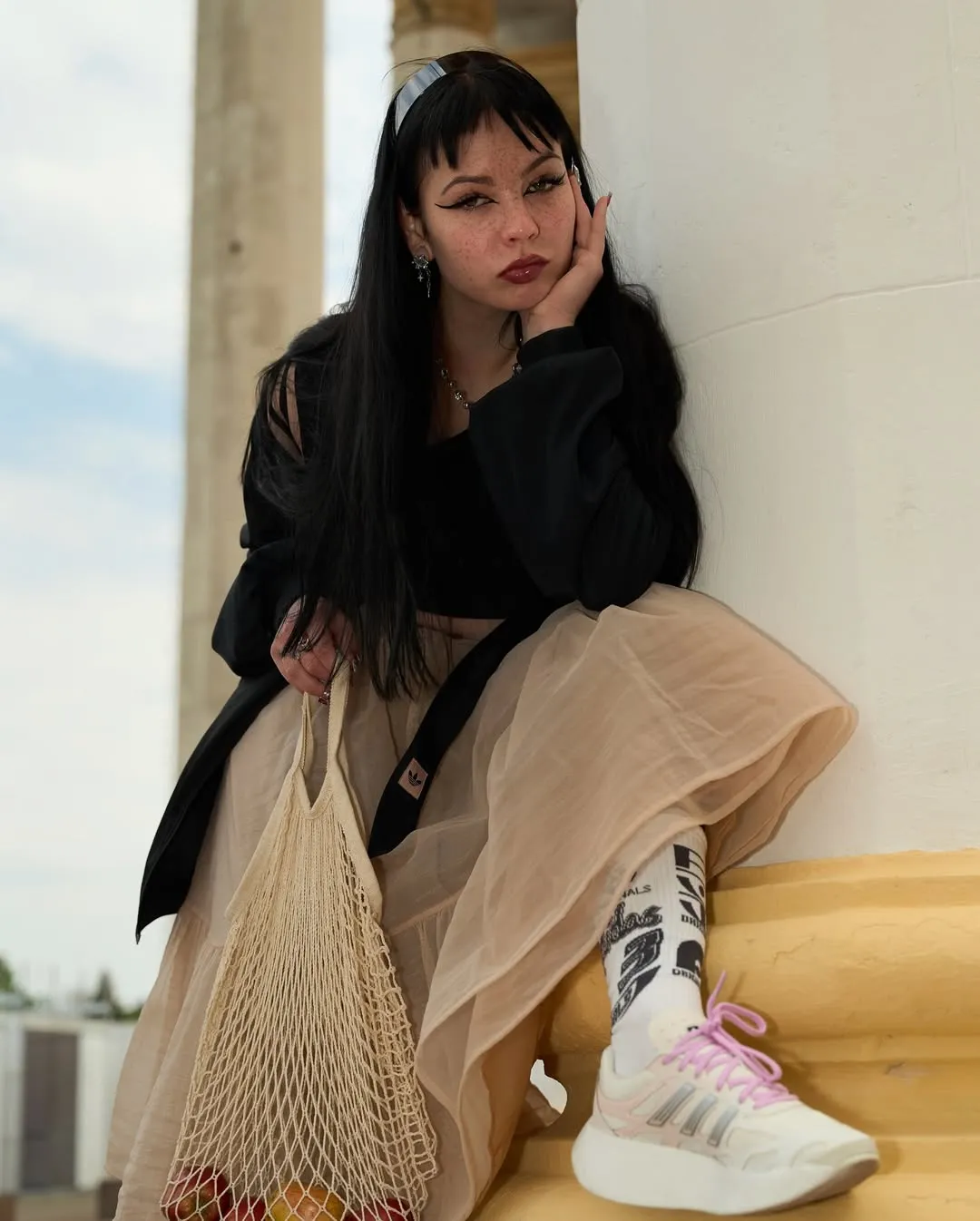 Заява Кажанни про розрив з лейблом викликав велику суперечку у соцмережах.