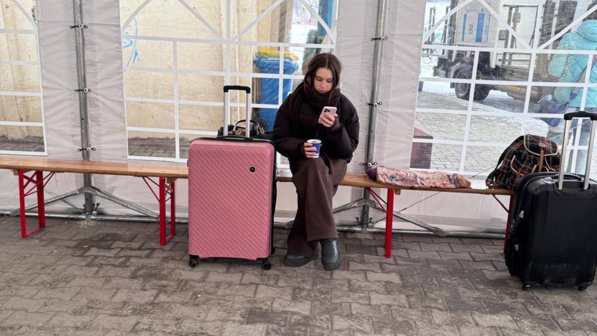 Укрзалізниця відкрила пункт незламності на вокзалі Перемишля