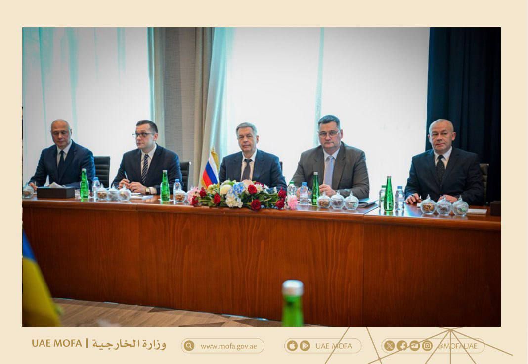 Російська делегація на переговорах в Абу-Дабі. Фото: МЗС ОАЕ