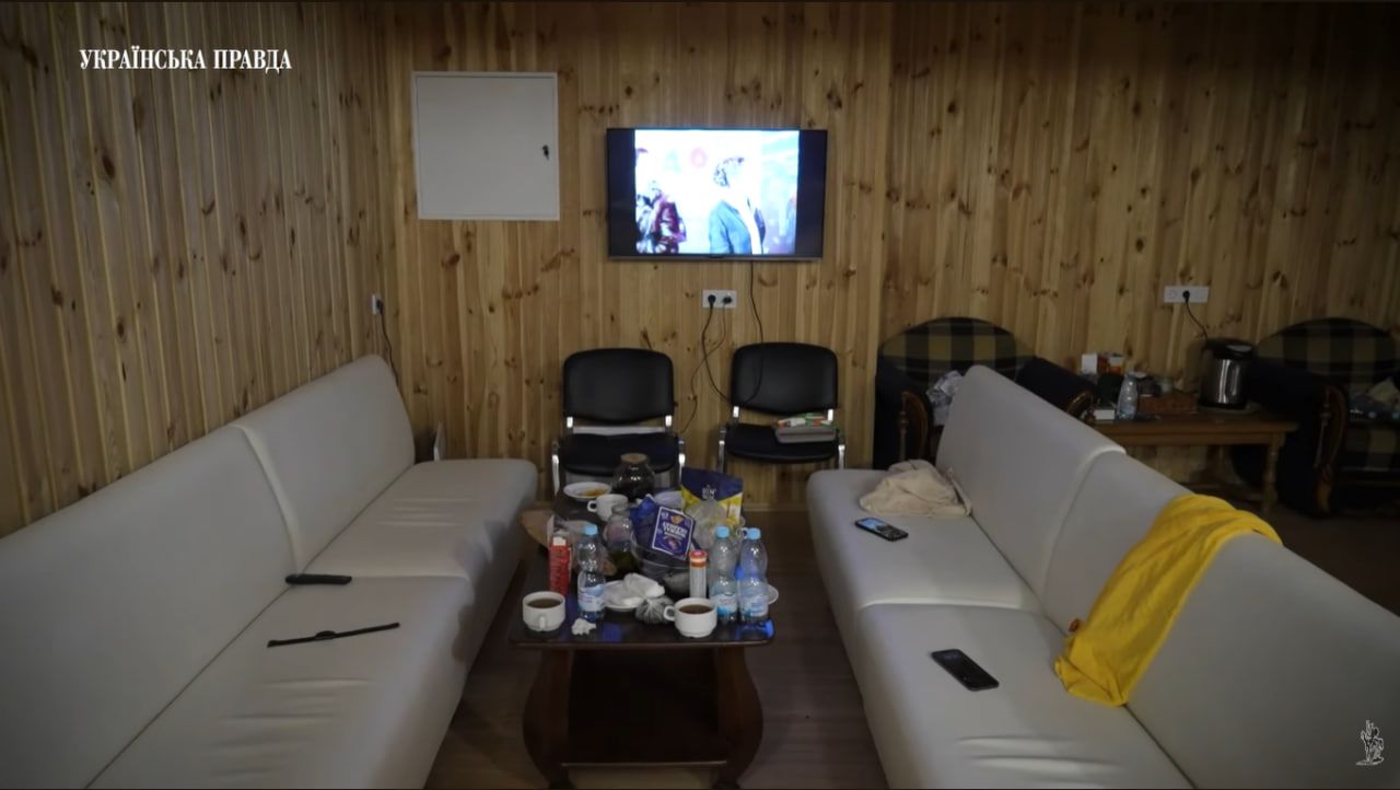 Єрмака знайшли у Києві: він не вступив до ЗСУ, тренується під посиленою охороною і зустрічався з Умєровим - УП 1