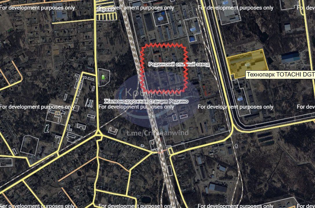 На Росії вночі було гучно: палав хімзавод у Редкіно 2