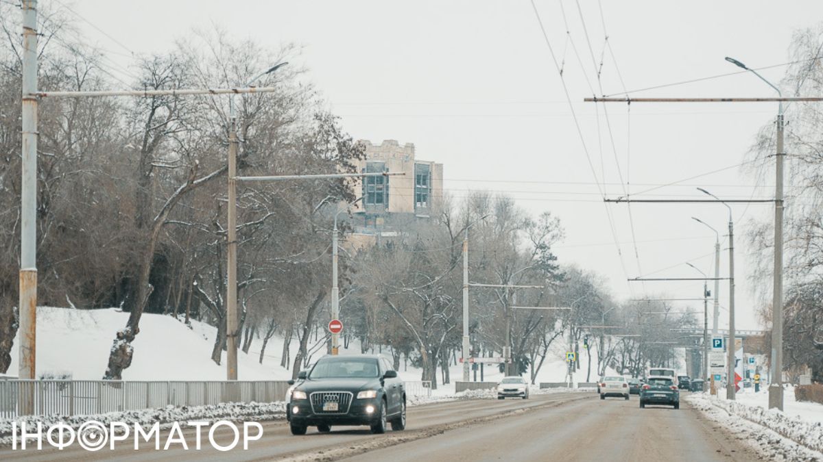 Морози, блекаути та світова нестабільність: прогноз цін на АЗС України