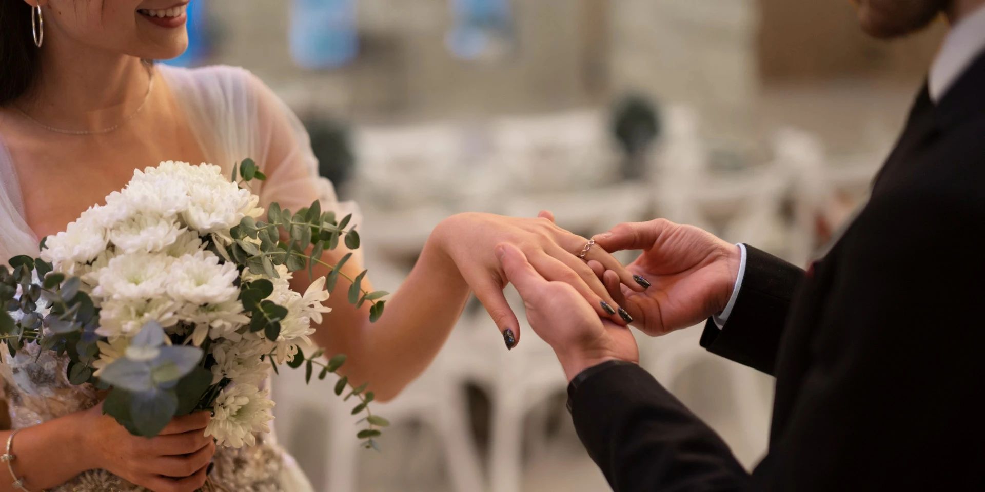 Яке сьогодні, 12 лютого, свято: День Дарвіна та шлюбних агентств 3