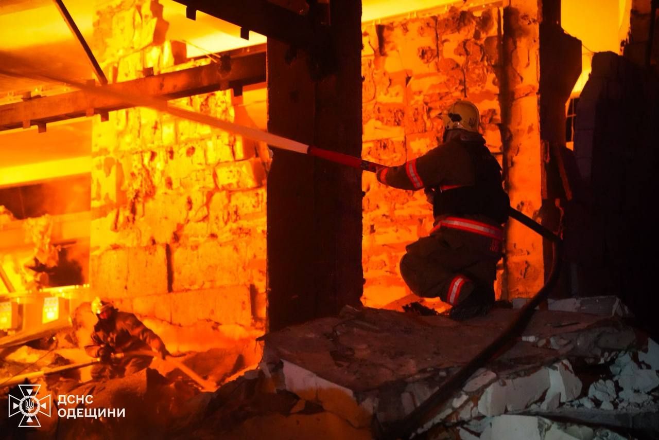 В Одеській області росіяни атакували порти та енергетику: є загиблий та поранені 1