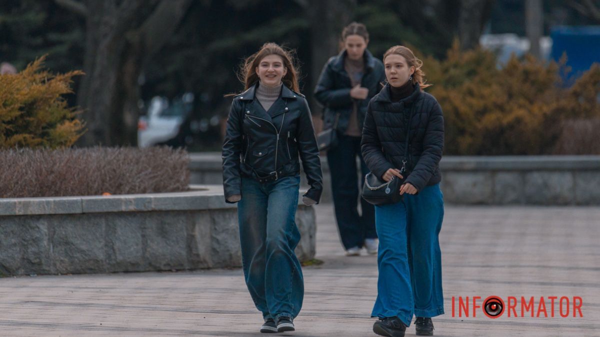 ГНС не отпускает, украинцы за рубежом рискуют получить огромные штрафы после войны: подробности от адвоката