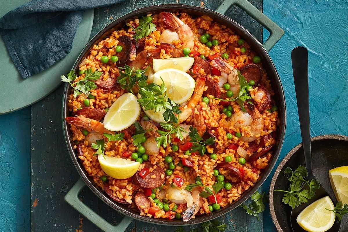 Ковбаски чорізо роблять дива з цією стравою