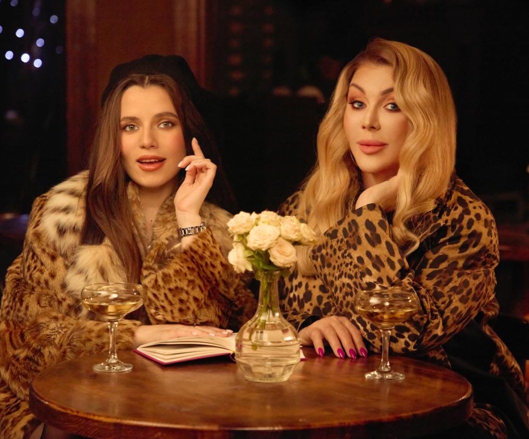 работа над альбомом в стиле украинских 90-х намного важнее, чем Евровидение. работа над альбомом в стиле украинских 90-х намного важнее, чем Евровидение.