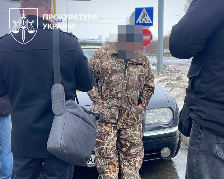 За 12 тисяч доларів працевлаштовували заради броні За 12 тисяч доларів працевлаштовували заради броні